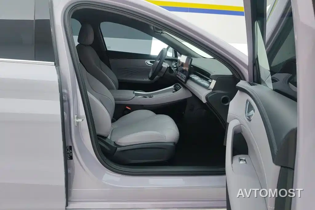 Roewe M7 DMH 2025 1.5T 115km Standard — фото 8