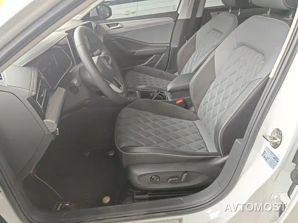 Volkswagen Sagitar 2023 300TSI DSG Excellence Edition — фото 8