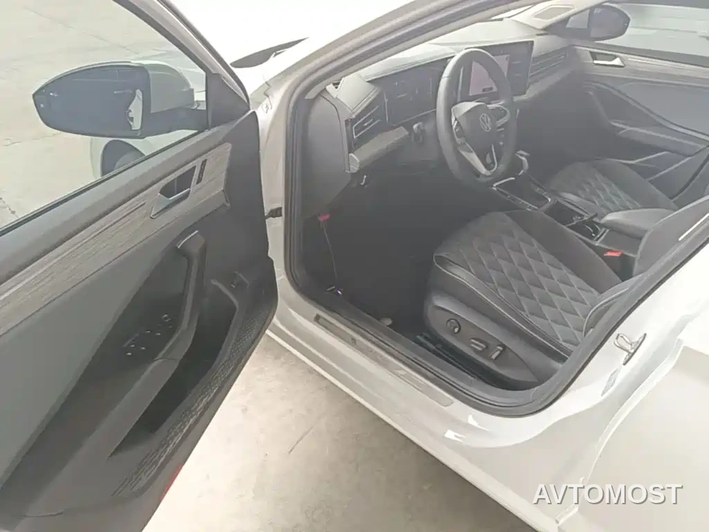 Volkswagen Sagitar 2023 300TSI DSG Excellence Edition — фото 9