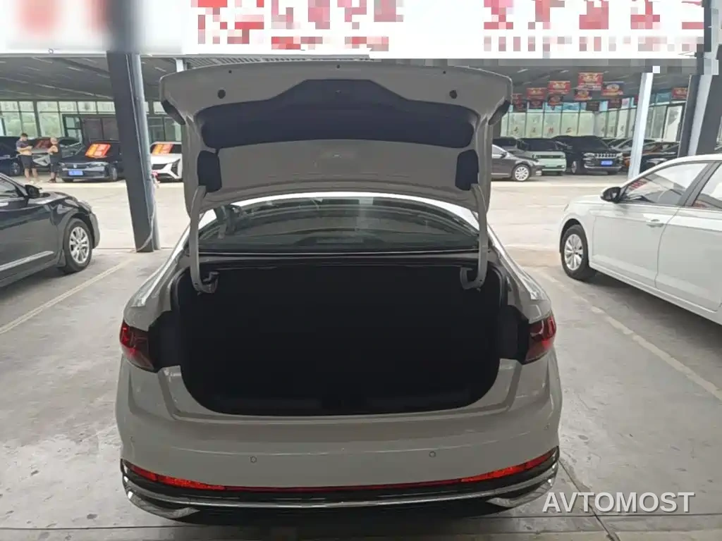 Volkswagen Sagitar 2023 300TSI DSG Excellence Edition — фото 12