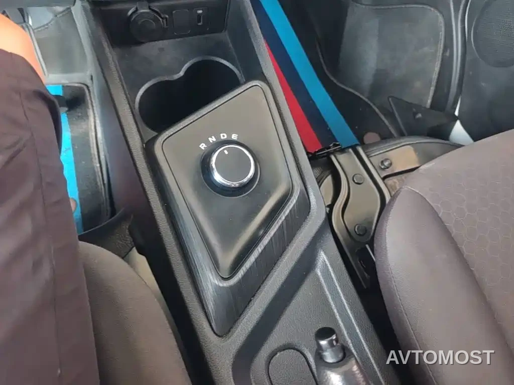 Changan Ruixing EM60 2025 Passenger Version Comfort 6-Seater 300km with Opposing Doors — фото 12