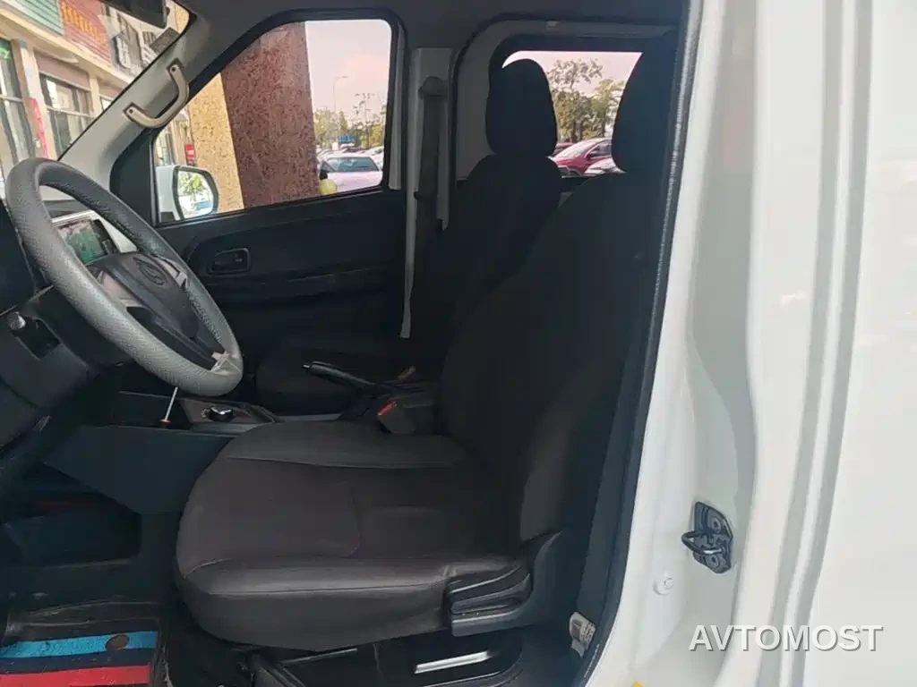 Changan Ruixing EM60 2025 Passenger Version Comfort 6-Seater 300km with Opposing Doors — фото 13