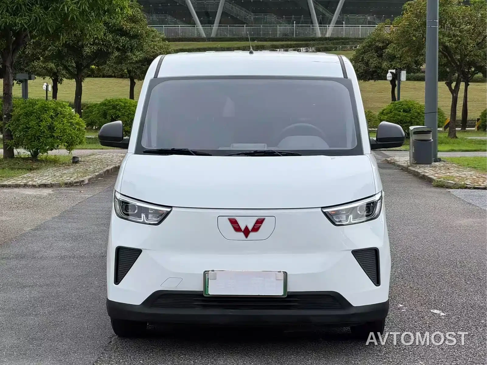 Wuling Yangguang 2024 300KM Comfort Bus Version 75kW — фото 2