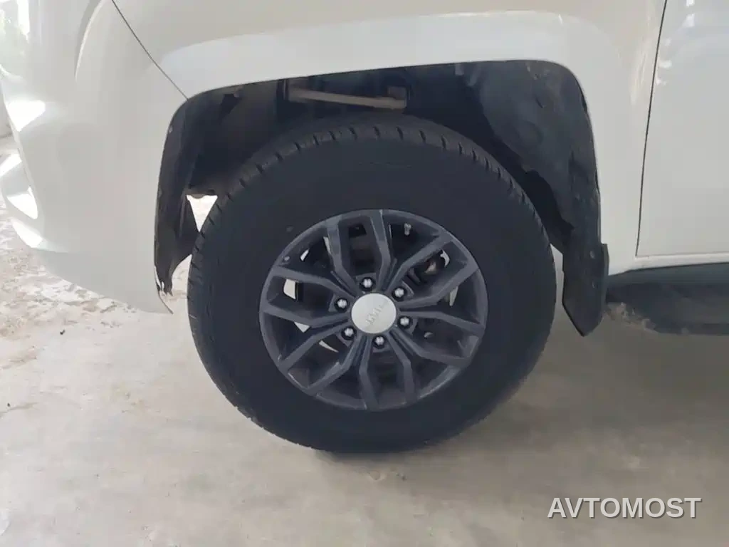 Jiangling Yuhu 7 2022 2.0T Manual Diesel 2WD Comfort Standard Wheelbase — фото 21
