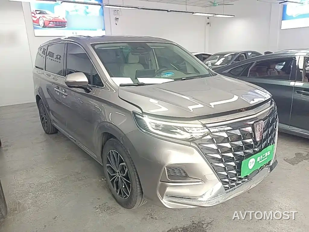 Roewe iMAX8 EV 2025 1.5T DMH Land Luxury Edition — фото 1