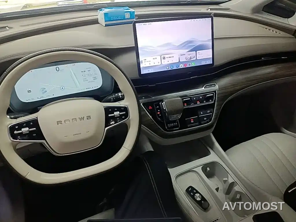 Roewe iMAX8 EV 2025 1.5T DMH Land Luxury Edition — фото 5