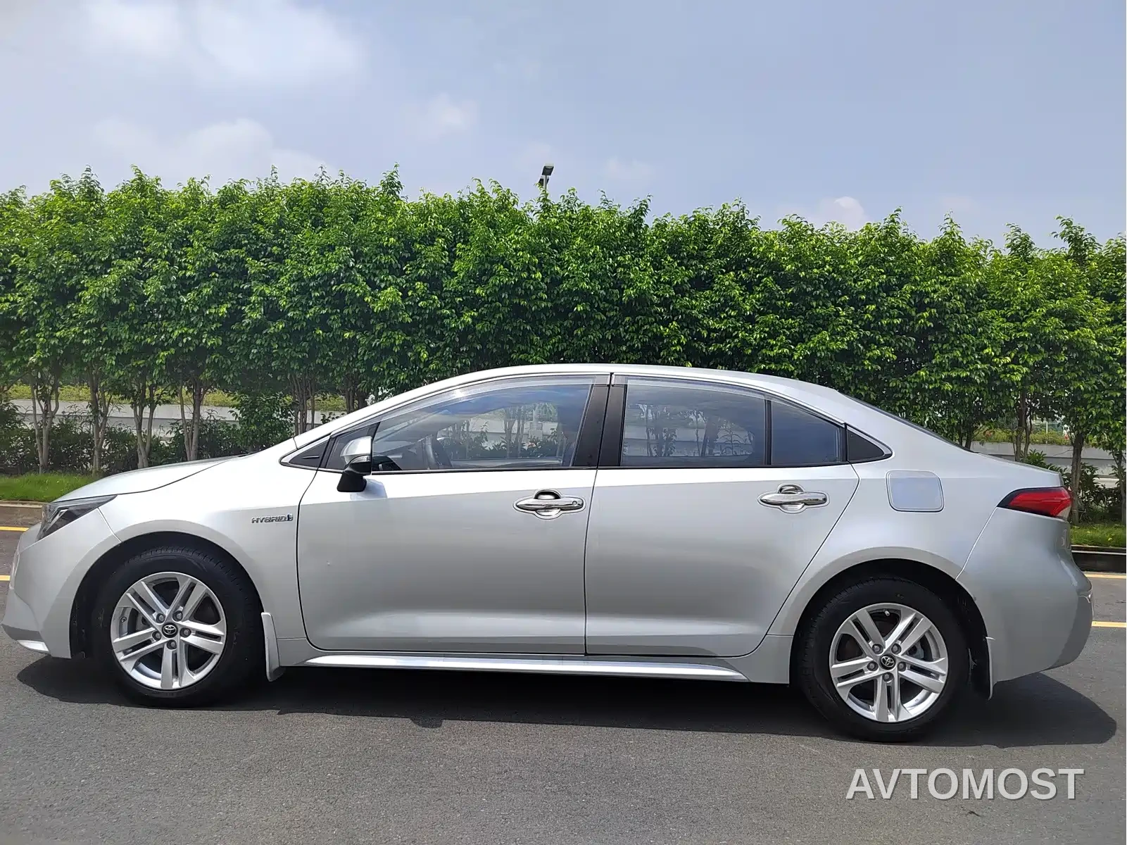 Toyota Levin 2021 Dual Engine 1.8H E-CVT Progressive Edition — фото 7