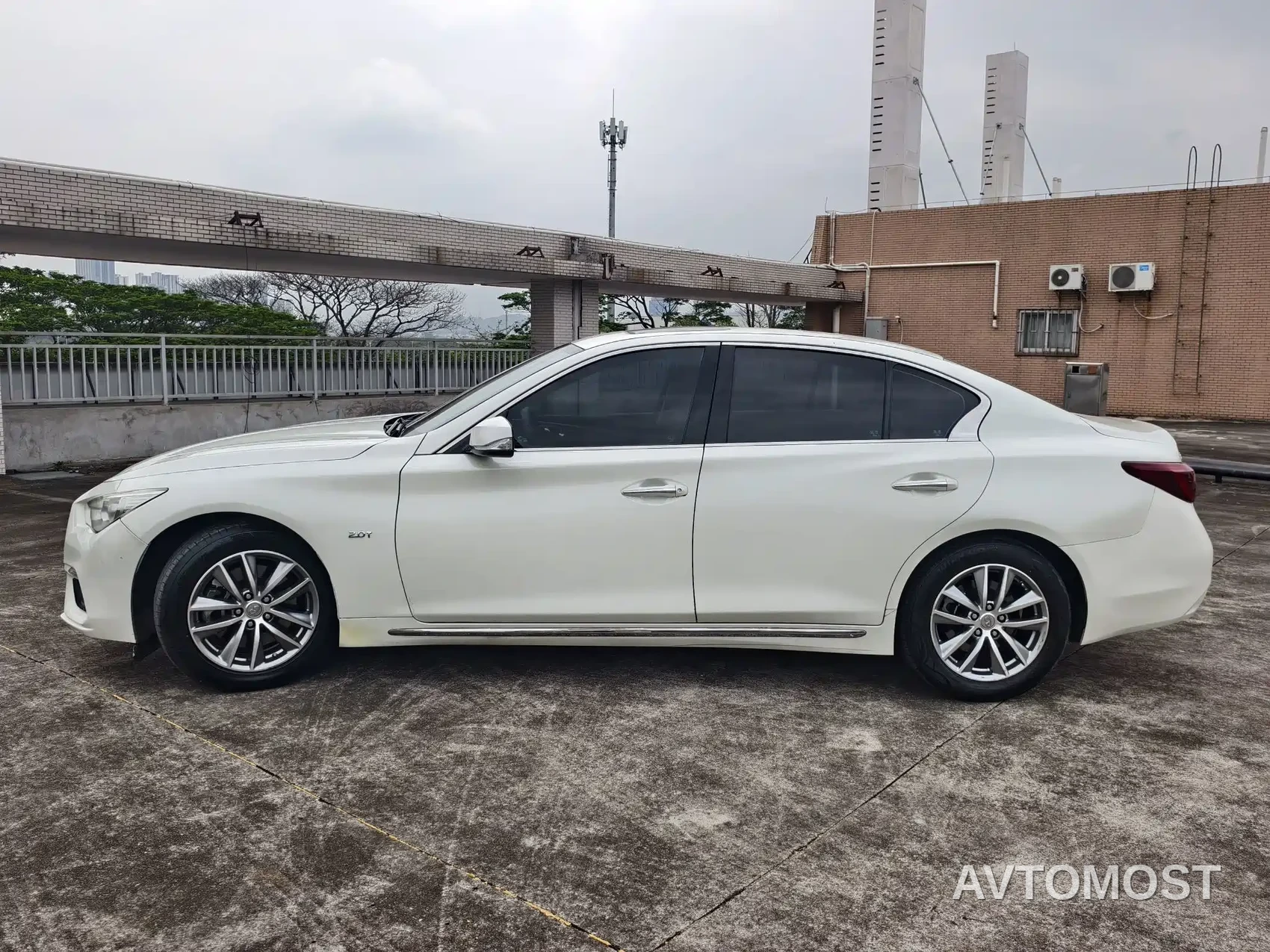 Infiniti Q50L 2022 2.0T Comfort Edition — фото 3