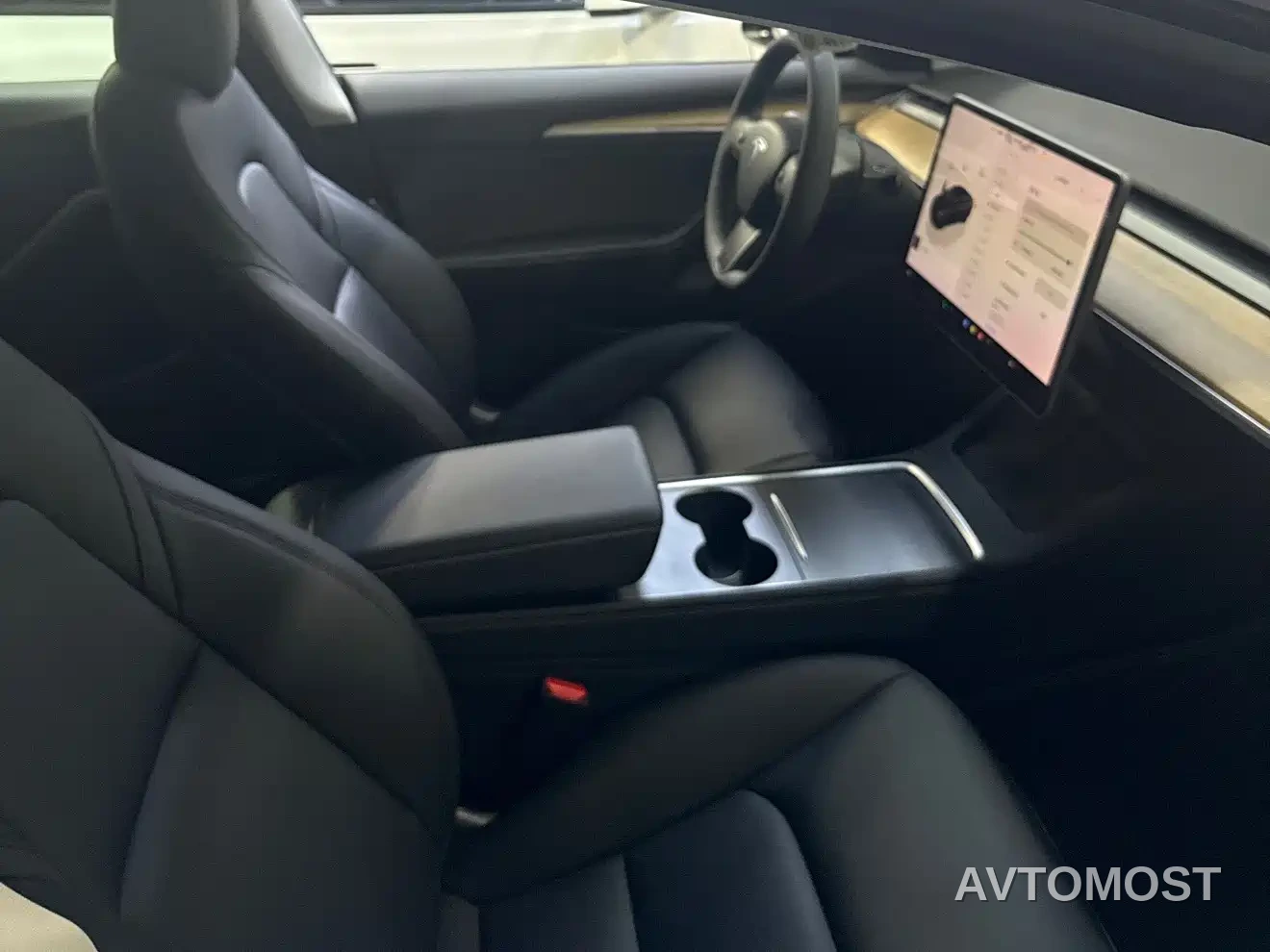 Tesla Model 3 (Import) 2019 Long Range RWD Version — фото 4
