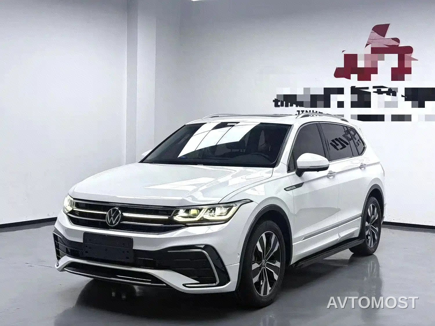 Volkswagen Tiguan L 2022 380TSI Automatic 4WD R-Line Flagship 7-Seater — фото 1
