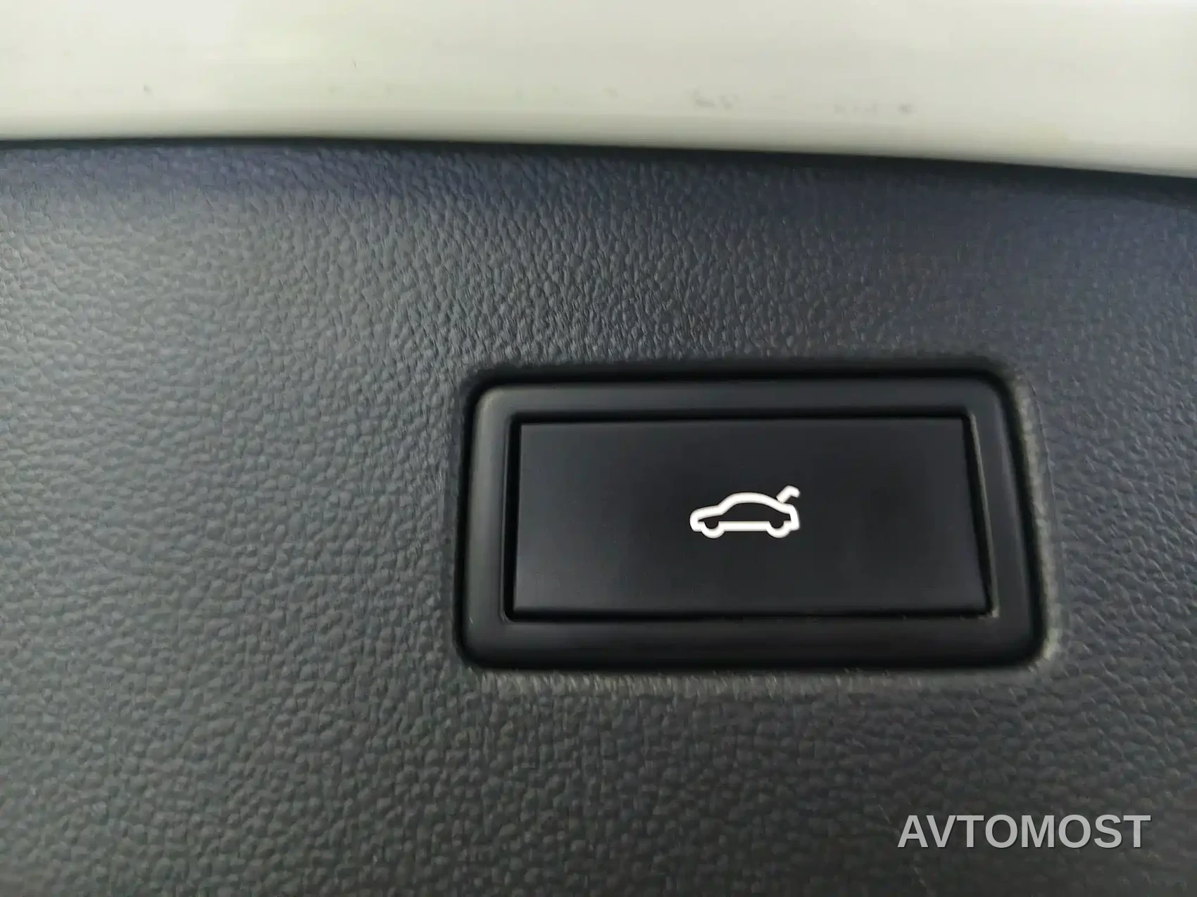 Volkswagen Tiguan L 2022 380TSI Automatic 4WD R-Line Flagship 7-Seater — фото 11