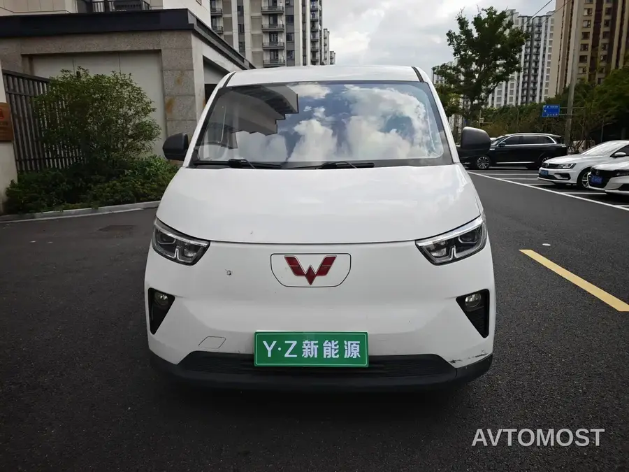 Wuling Yangguang 2024 300km Comfort Passenger Version 60kW