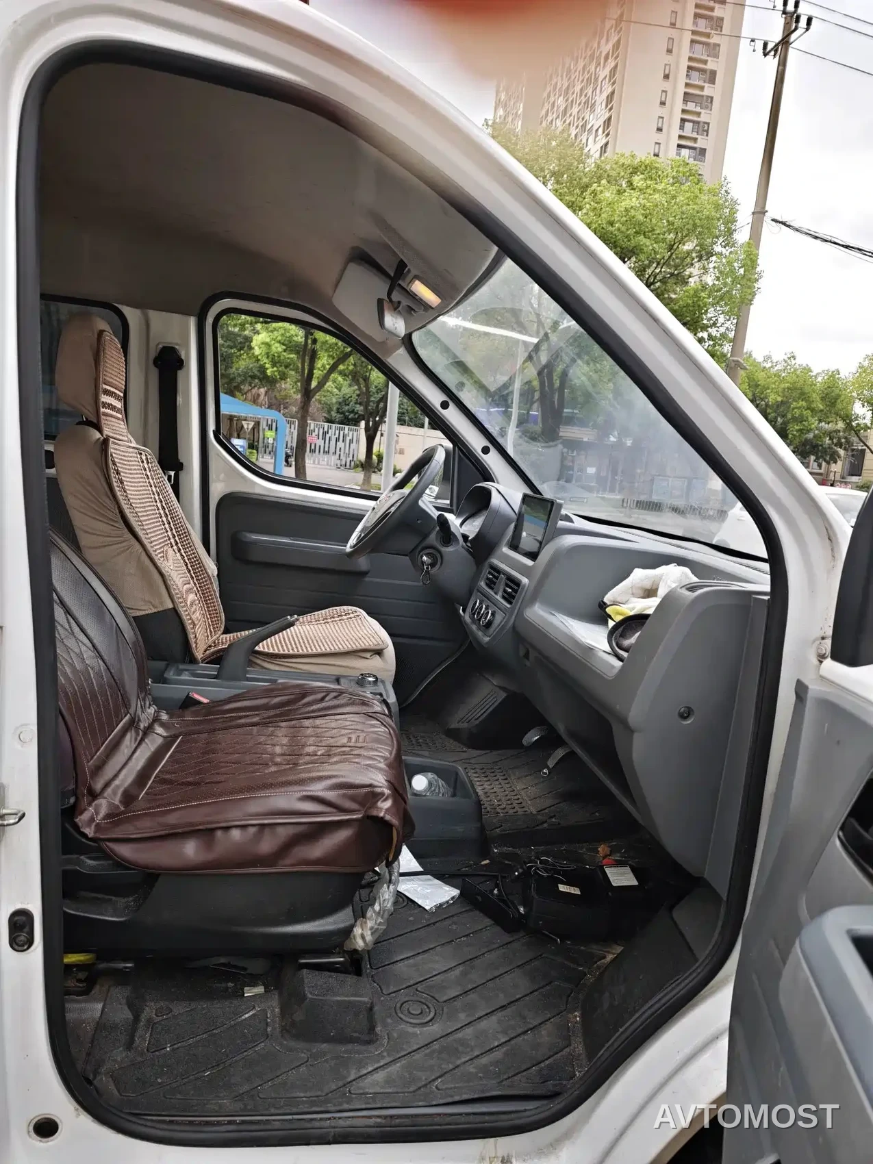 Wuling Yangguang 2024 300km Comfort Passenger Version 60kW — фото 6