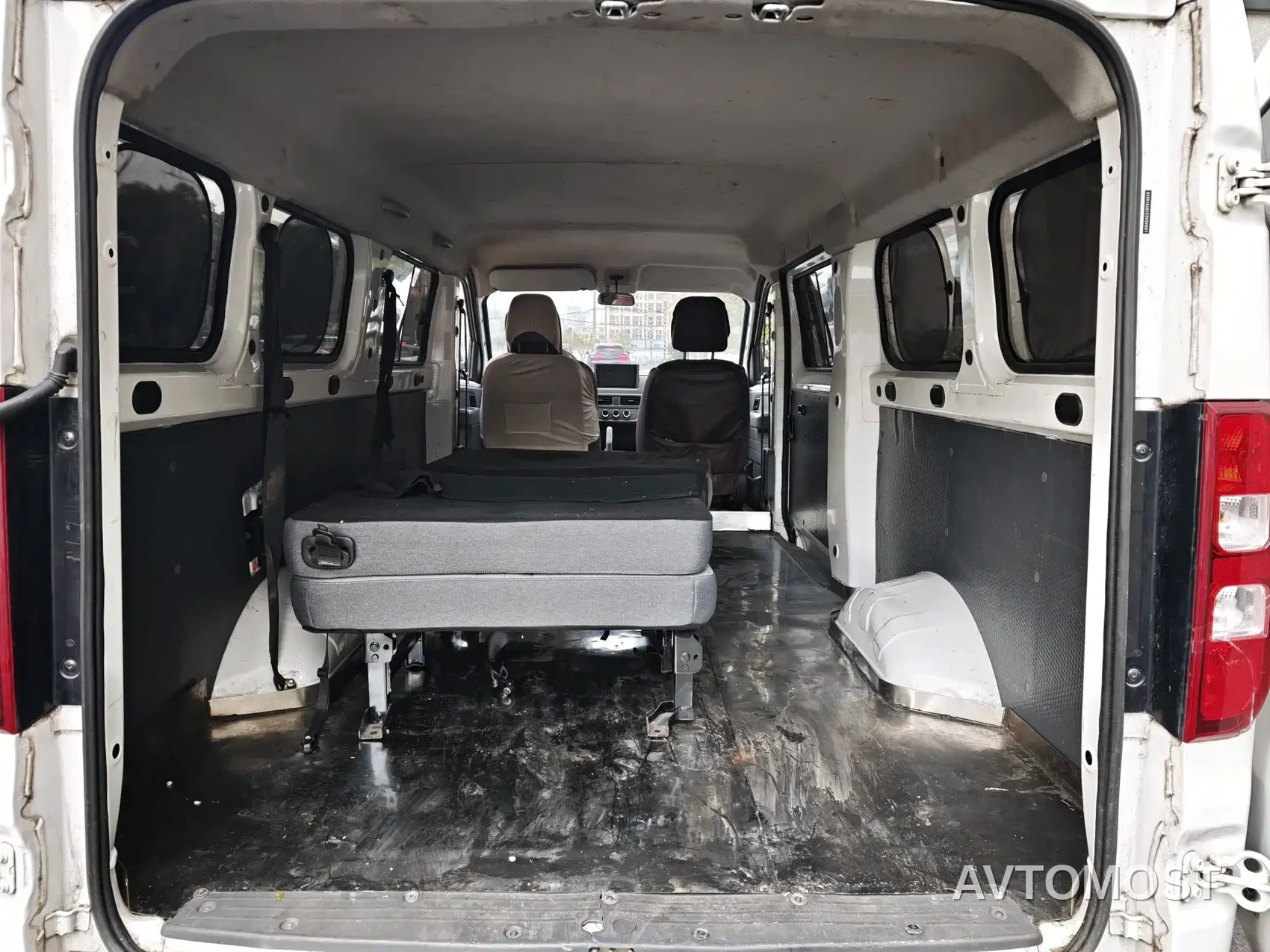 Wuling Yangguang 2024 300km Comfort Passenger Version 60kW — фото 8