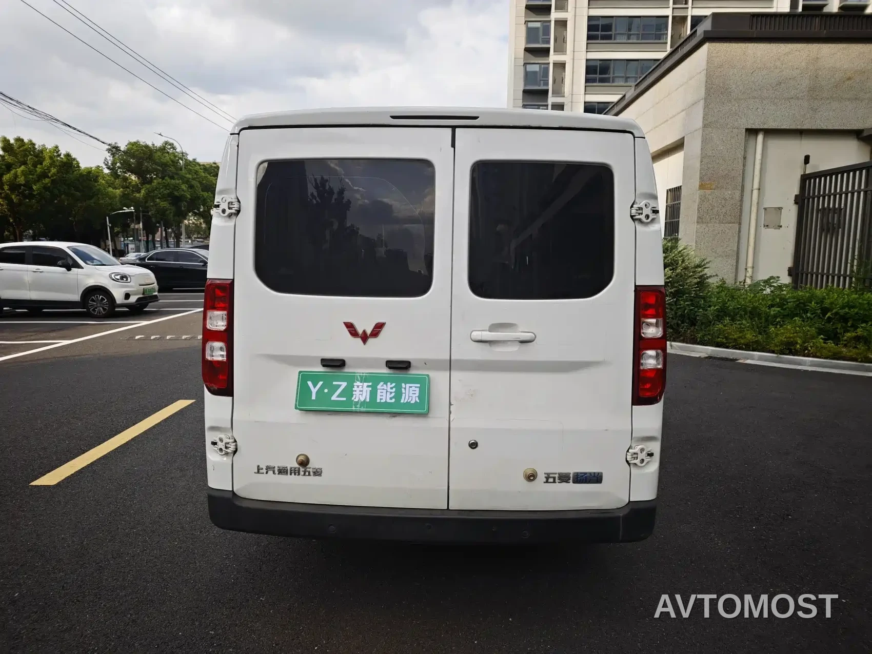 Wuling Yangguang 2024 300km Comfort Passenger Version 60kW — фото 10