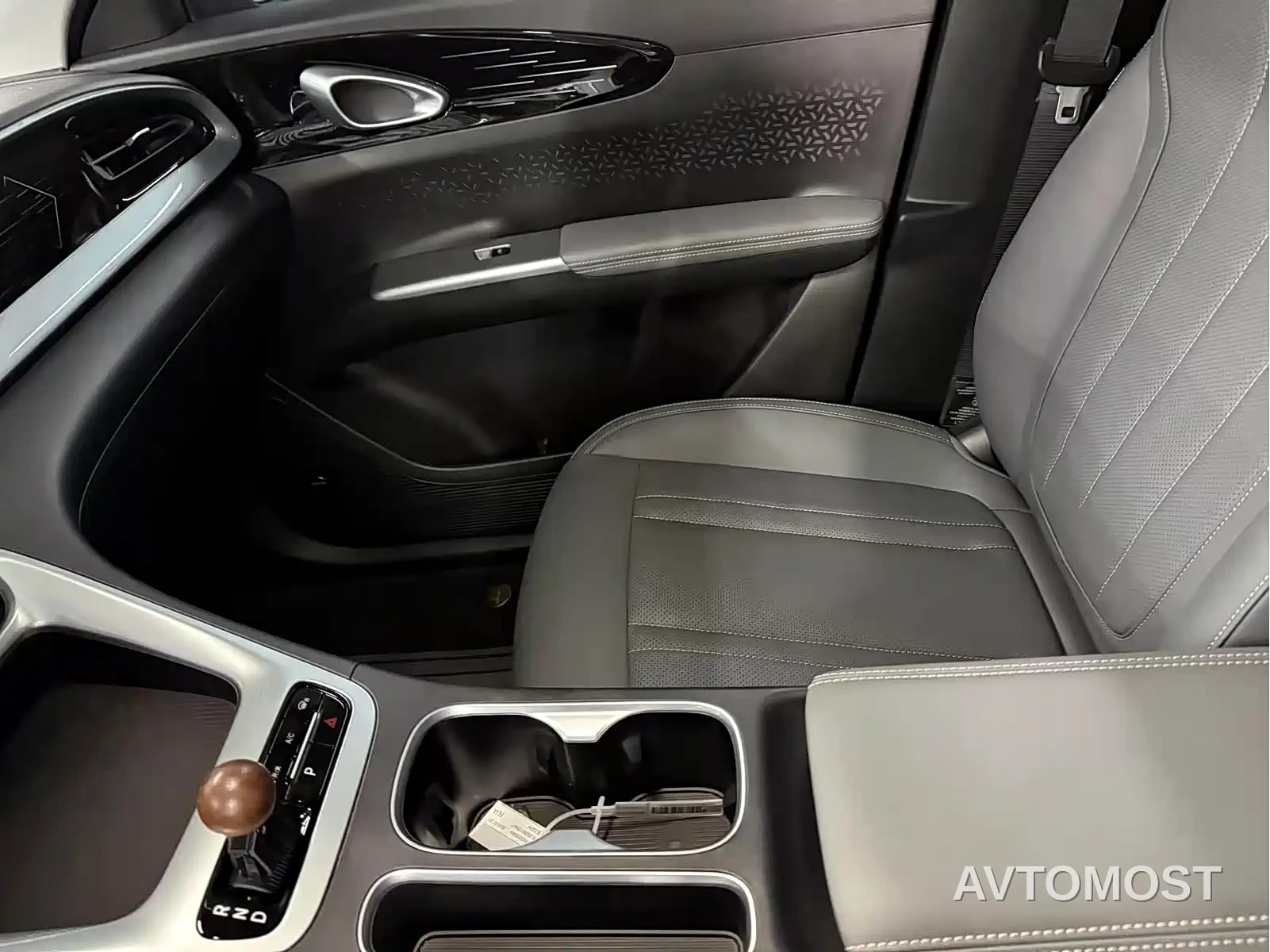 Geely Galaxy Starry Wish 2025 310km Youth Edition — фото 8