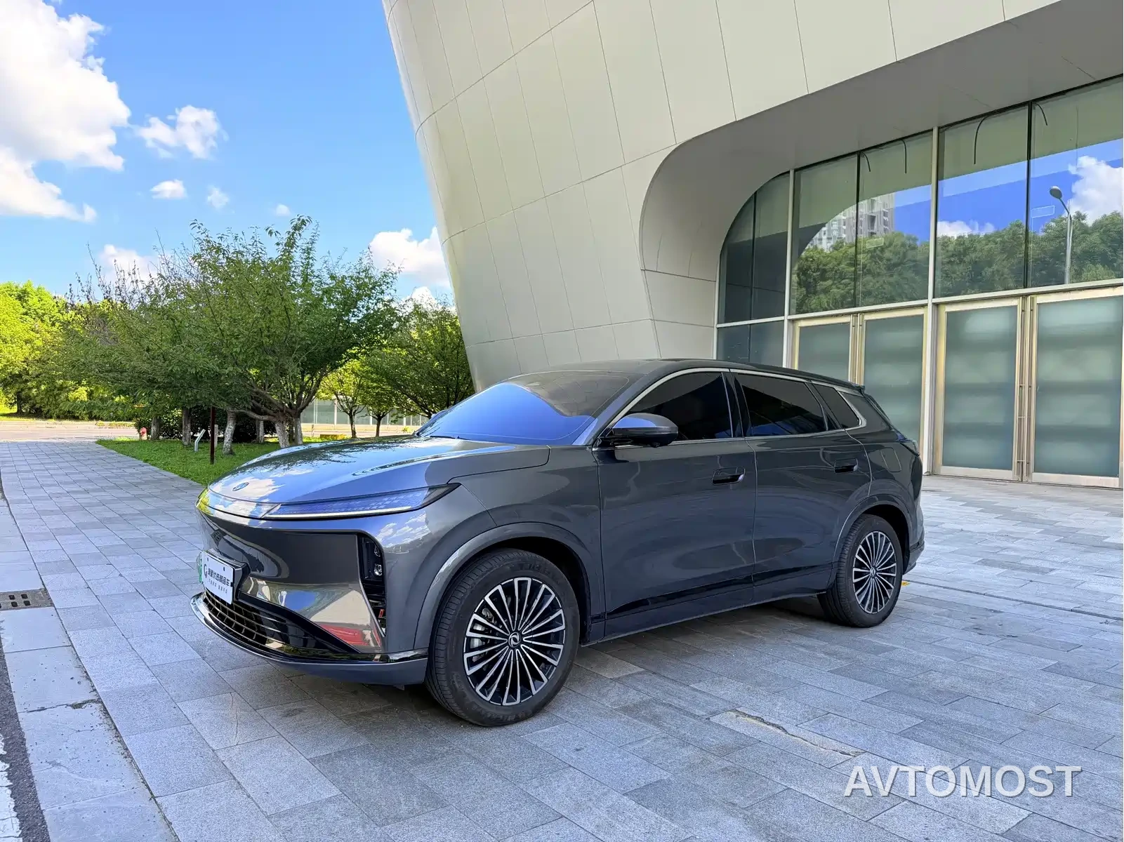 Dongfeng Aeolus L8 2025 185KM Ideal Edition — фото 1