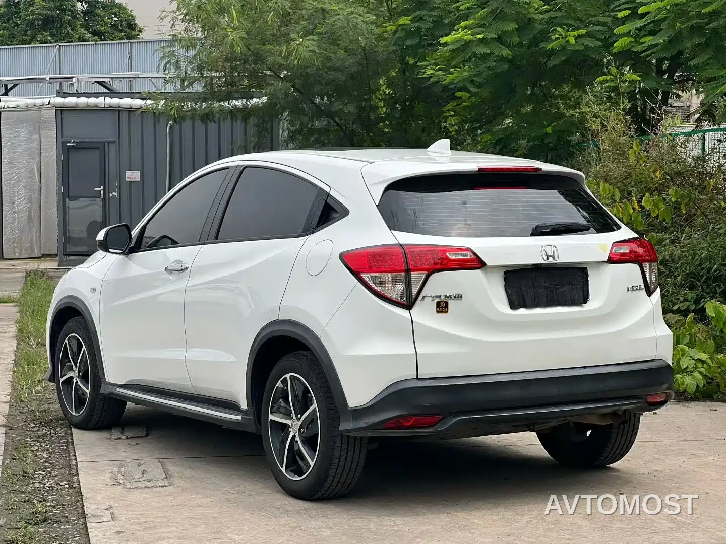 Honda Vezel 2020 1.5L CVT Pioneer — фото 4