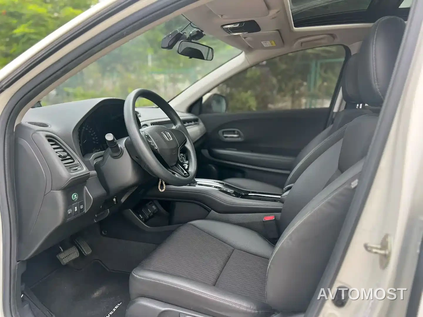 Honda Vezel 2020 1.5L CVT Pioneer — фото 5