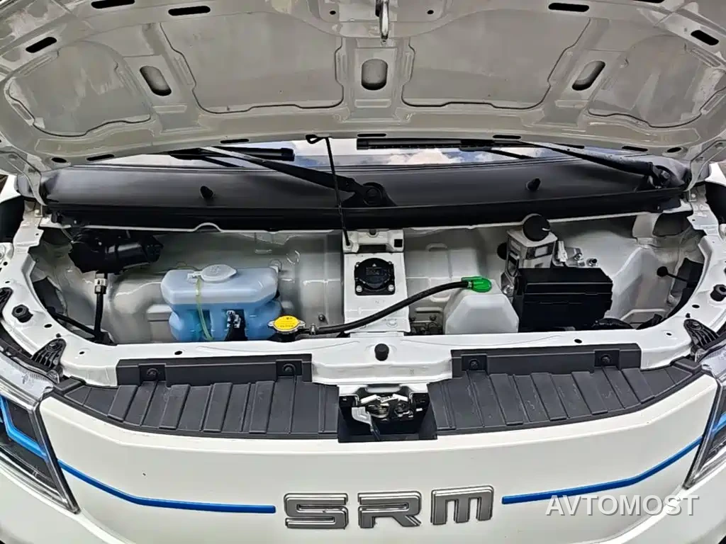 SRM Xinyuan Good Luck 2025 Voyage Edition BYD 42.3kWh 305km 6-seater — фото 17