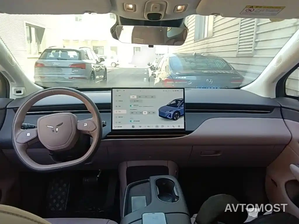 Hongqi Tiangong 06 2025 660 AWD — фото 13
