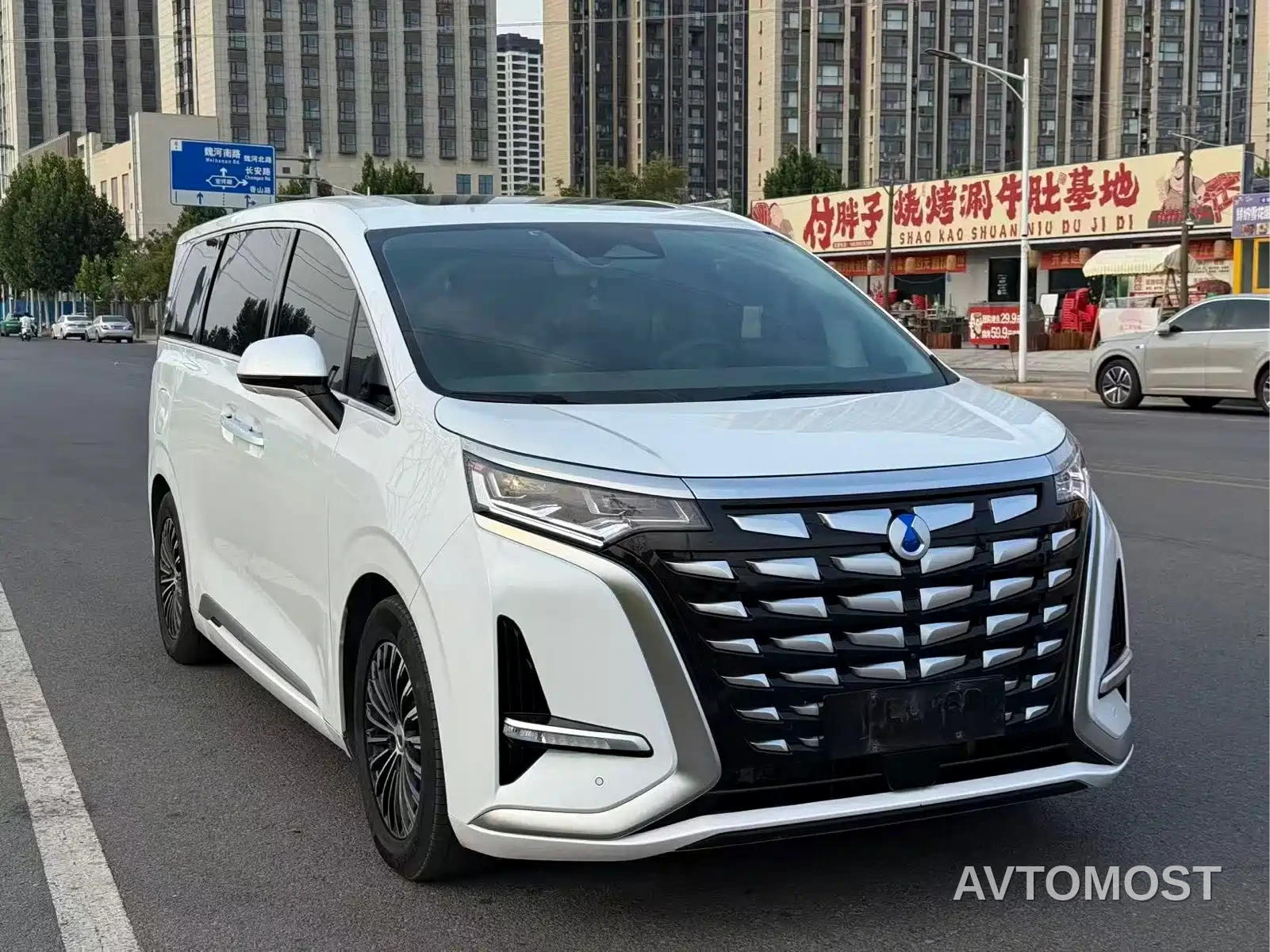 Denza D9 2022 DM-i 970 All-Wheel Drive Honor Edition — фото 2