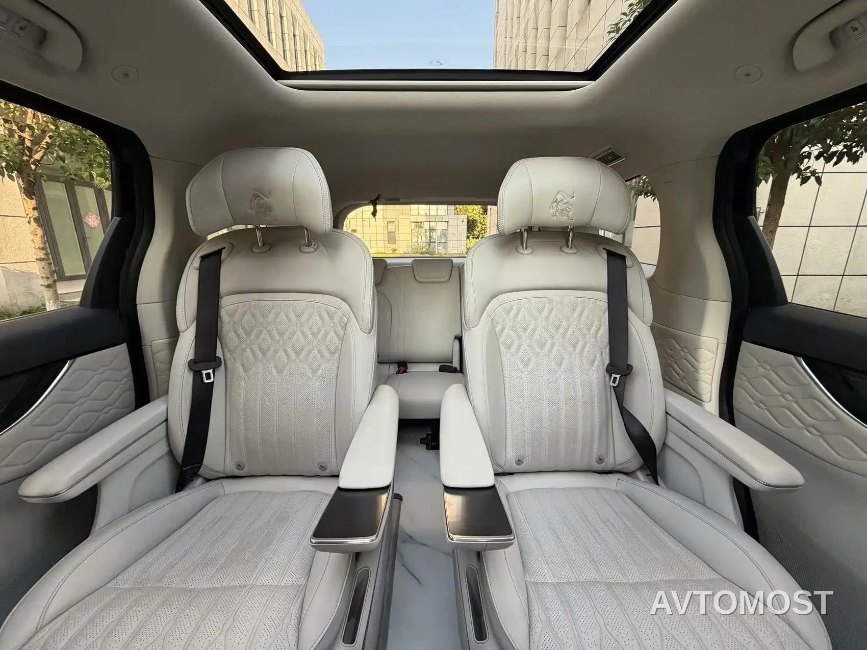 Dongfeng Fengxing Starlight V9 2024 1.5TD 200km Cloud Ladder Series Premium — фото 23