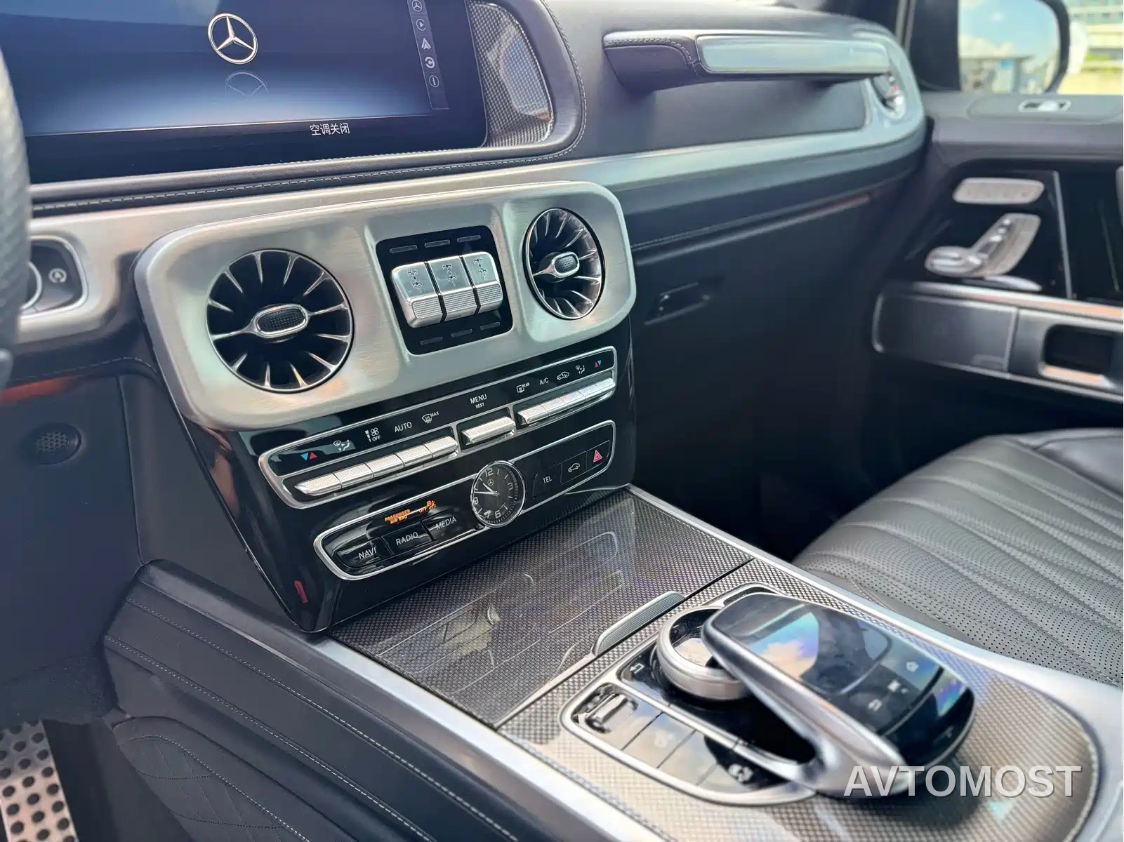 Mercedes-Benz G-Class 2022 G 500 — фото 9