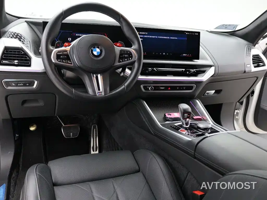 BMW XM 2023 50e — фото 9