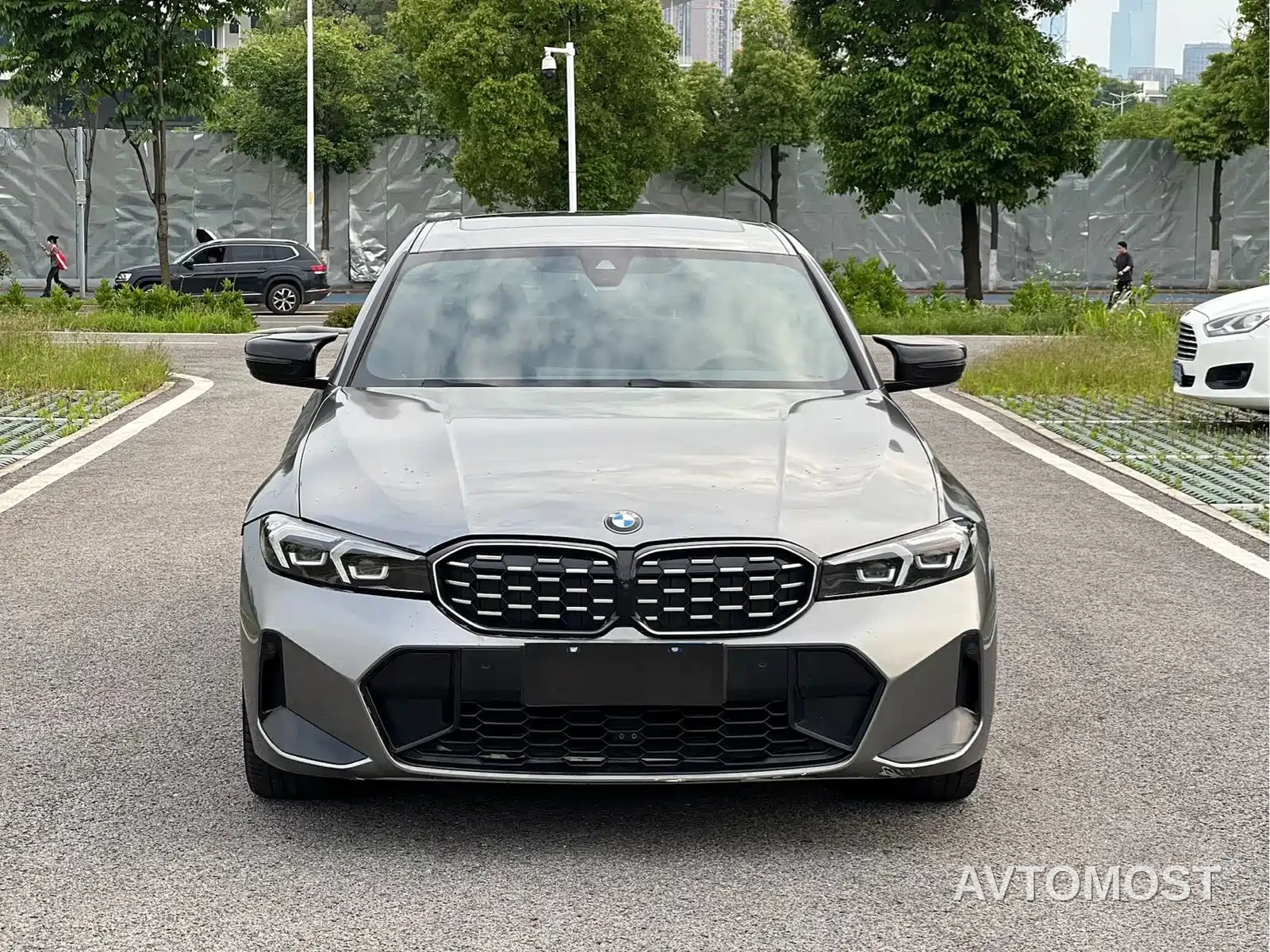 BMW 3 Series 2023 325i M Sport Black Night Package — фото 1