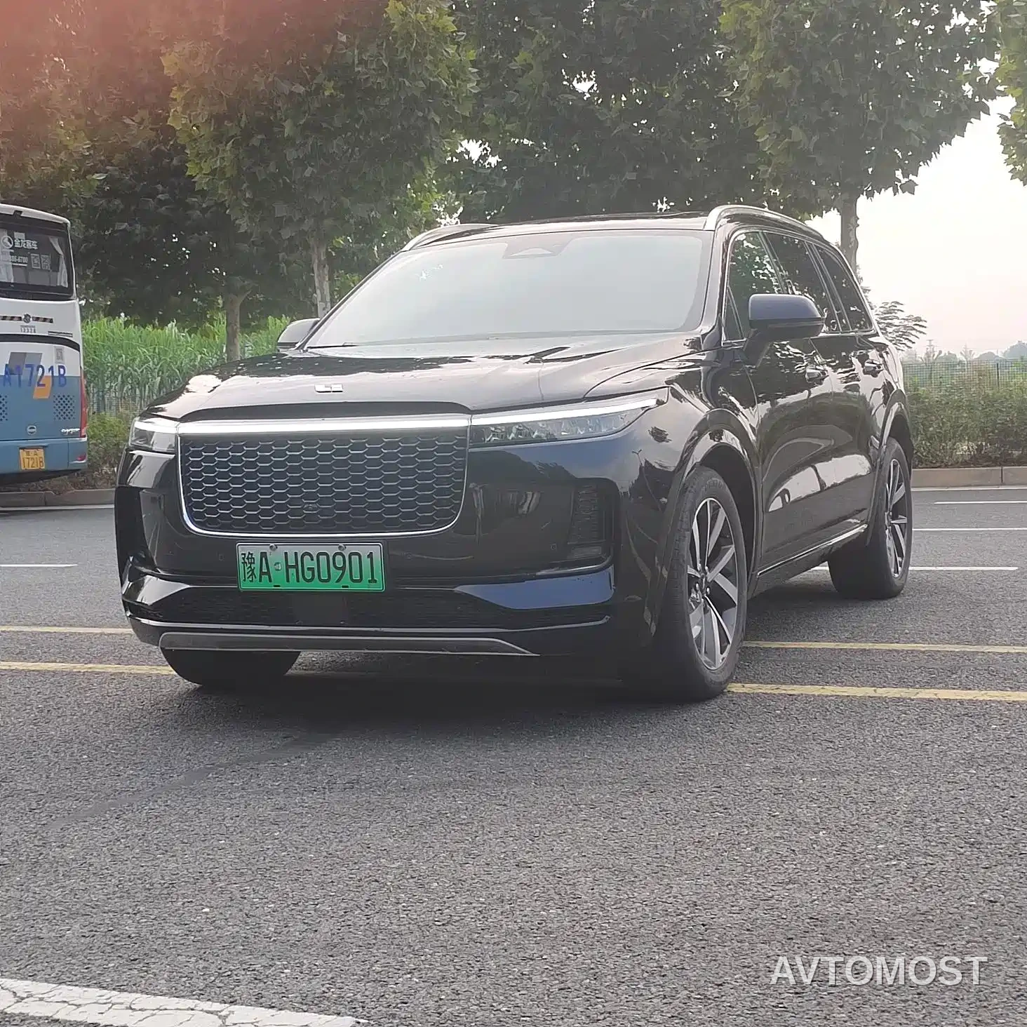 Li ONE 2021 Extended Range 6-Seater — фото 3
