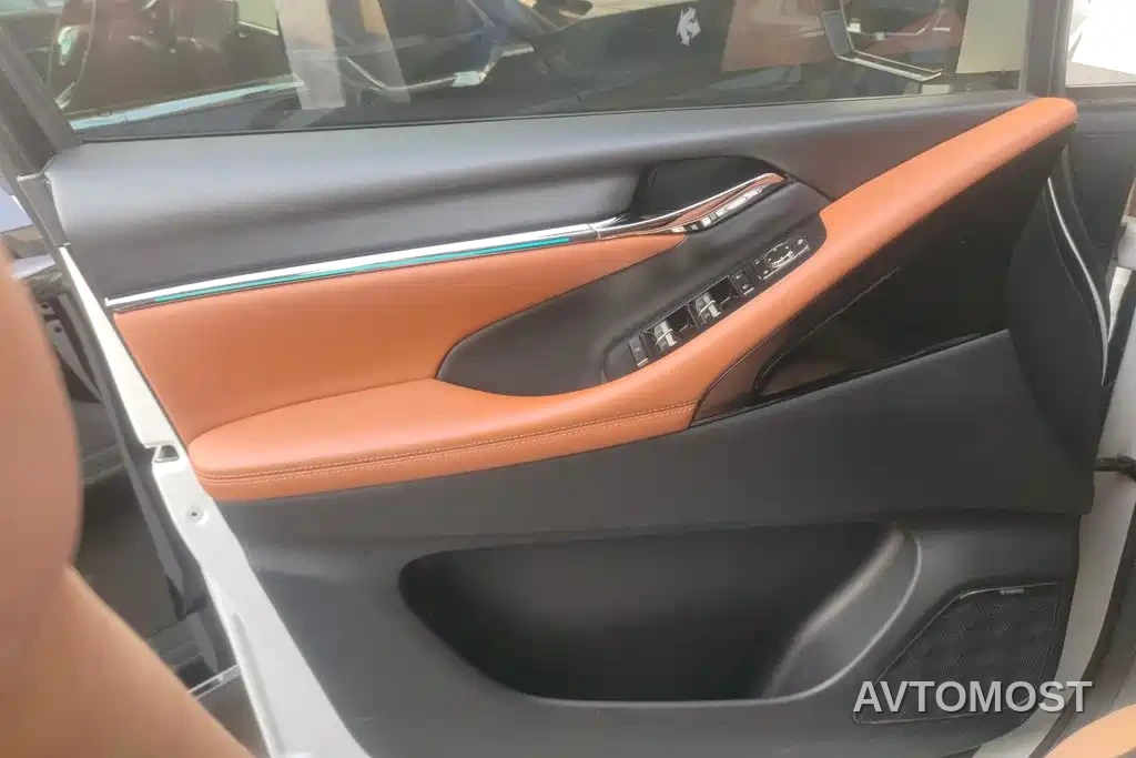 GAC Trumpchi Xiangwang M8 2025 Model QianKun Series Ultra First Class — фото 7
