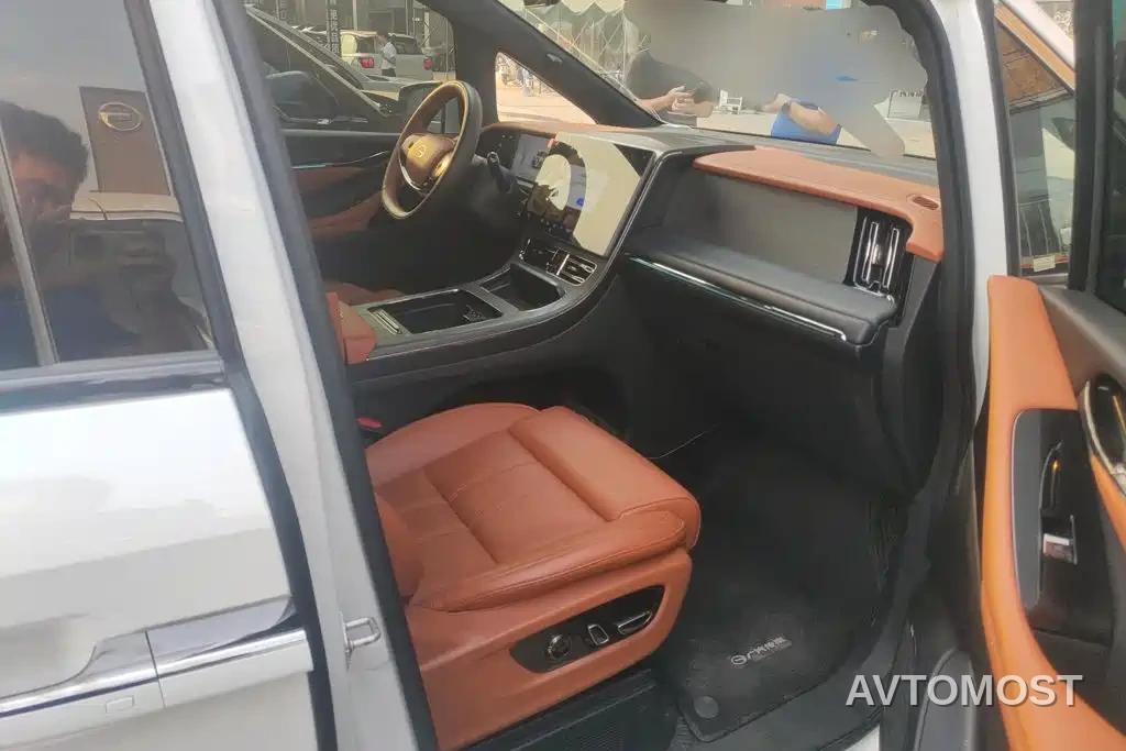 GAC Trumpchi Xiangwang M8 2025 Model QianKun Series Ultra First Class — фото 8