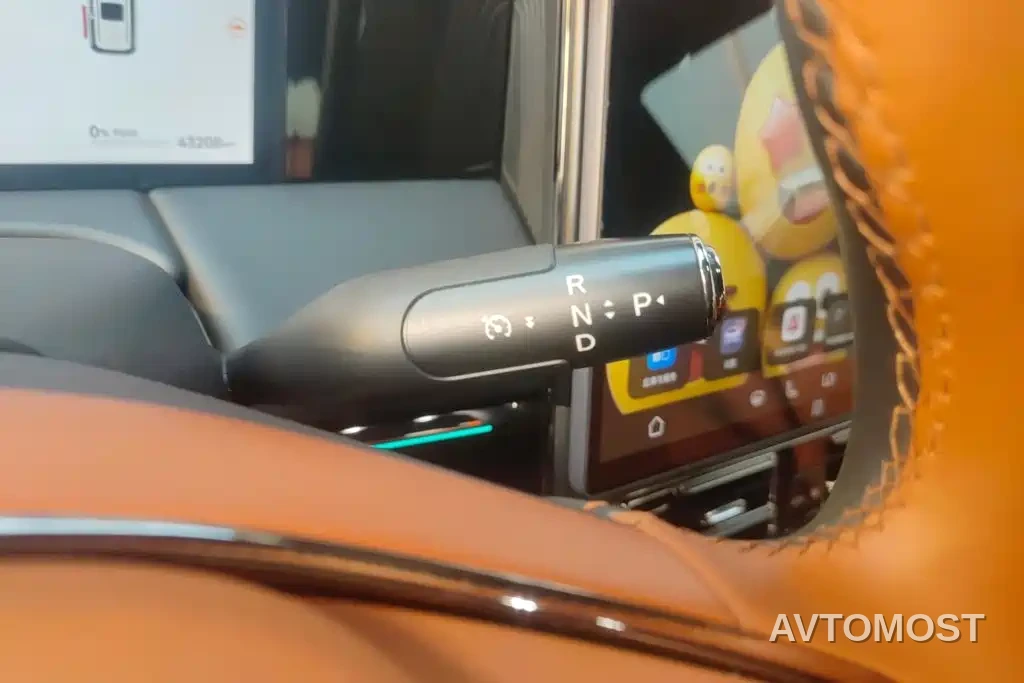 GAC Trumpchi Xiangwang M8 2025 Model QianKun Series Ultra First Class — фото 16