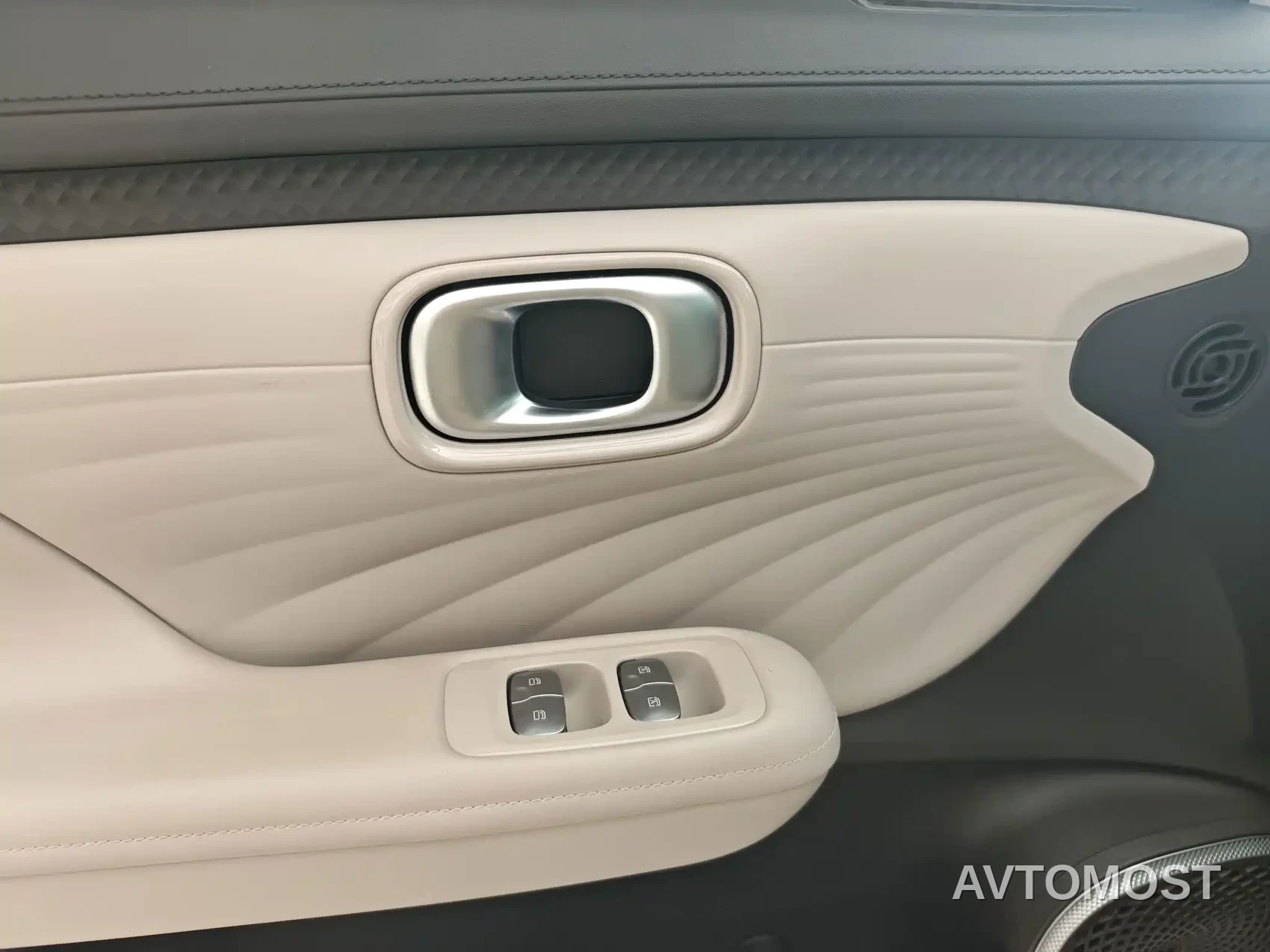 AION UT 2025 Model 330 Starlight Edition — фото 5