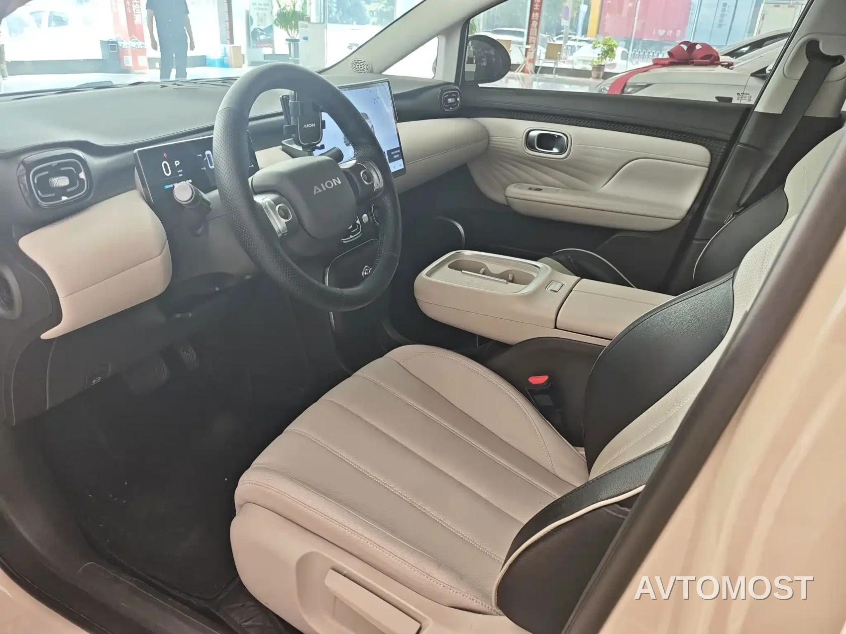 AION UT 2025 Model 330 Starlight Edition — фото 6