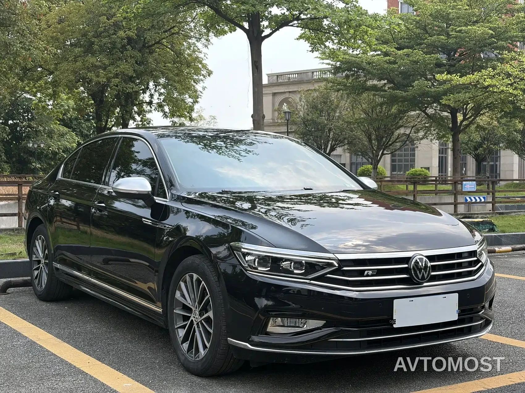 Volkswagen Magotan 2020 380TSI DSG Luxury — фото 3