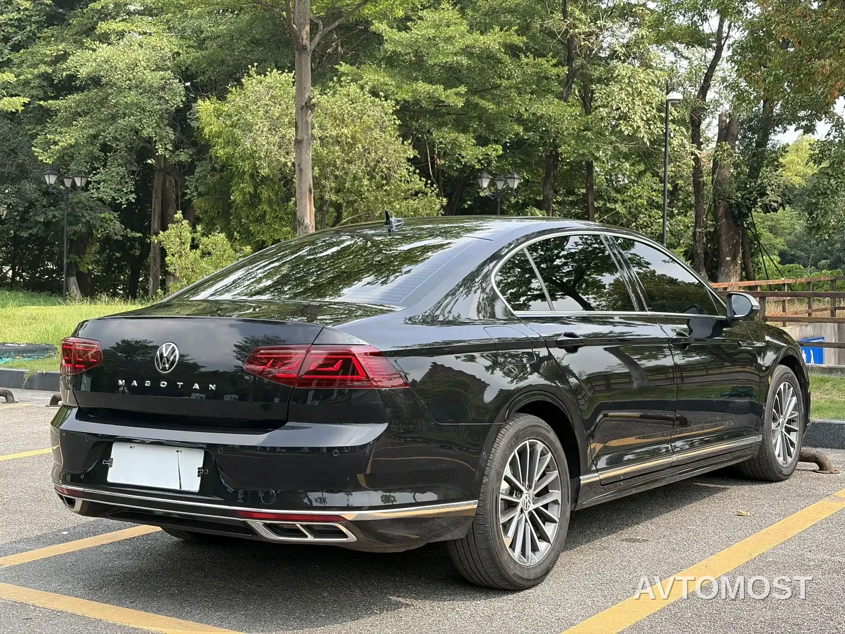 Volkswagen Magotan 2020 380TSI DSG Luxury — фото 6