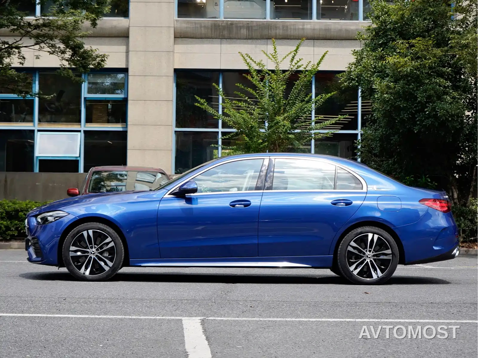 Mercedes-Benz C-Class New Energy 2023 C 350 eL — фото 3