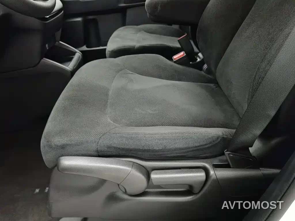 Honda Odyssey 2022 2.0L e:HEV Sharp·Enjoyment Edition — фото 16