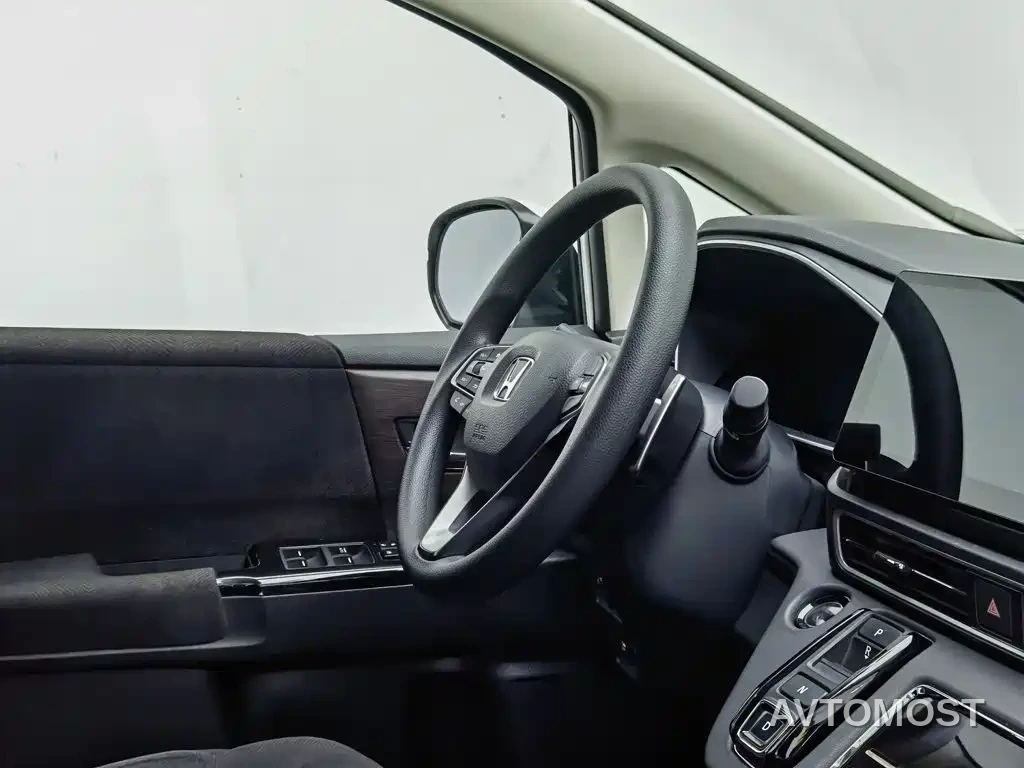 Honda Odyssey 2022 2.0L e:HEV Sharp·Enjoyment Edition — фото 18