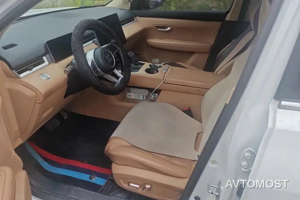 Landian E5 PLUS 2025 165km Long Range 5-seater — фото 9