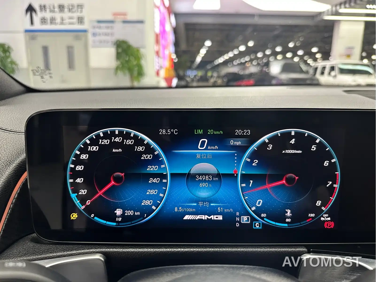 Mercedes-Benz GLB AMG 2023 Model AMG GLB 35 4MATIC — фото 14