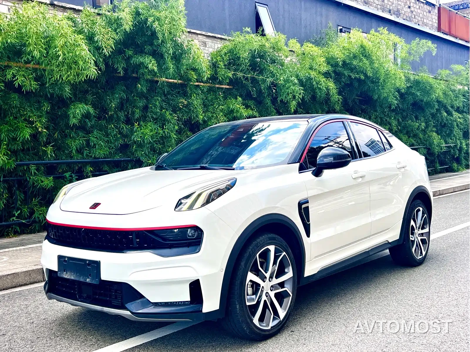 Lynk & Co 05 2020 2.0TD 4WD Halo Edition — фото 1