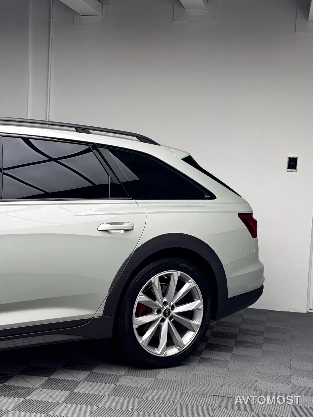 Audi A6 (Import) 2022 allroad quattro 55 TFSI Ice & Snow Sports Edition — фото 4