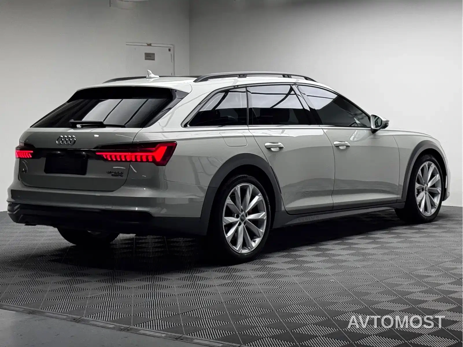 Audi A6 (Import) 2022 allroad quattro 55 TFSI Ice & Snow Sports Edition — фото 6