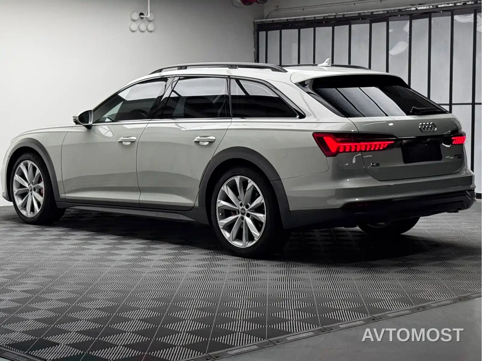 Audi A6 (Import) 2022 allroad quattro 55 TFSI Ice & Snow Sports Edition — фото 7