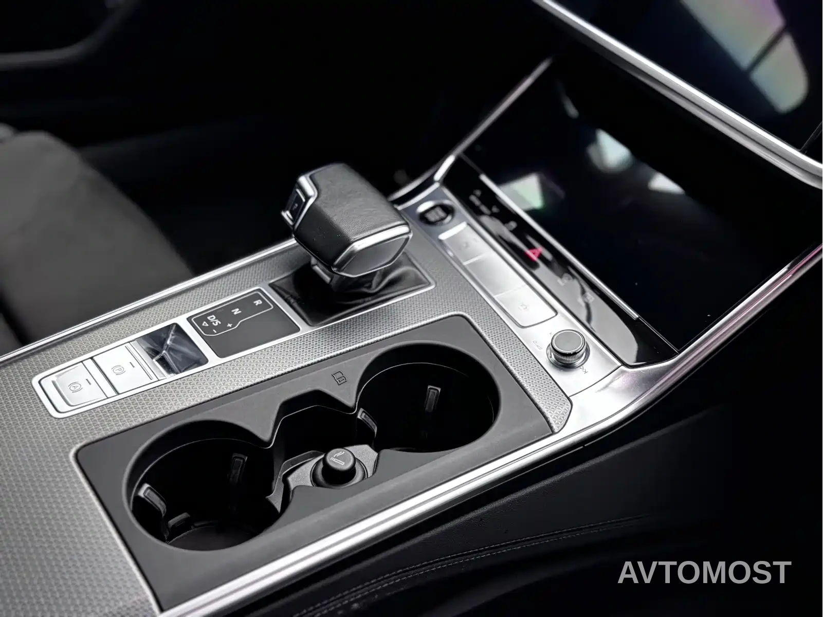 Audi A6 (Import) 2022 allroad quattro 55 TFSI Ice & Snow Sports Edition — фото 14