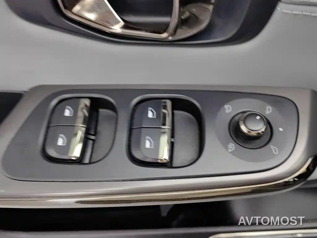 NIO ES8 2020 Model 580KM Signature Edition 6-Seater — фото 7