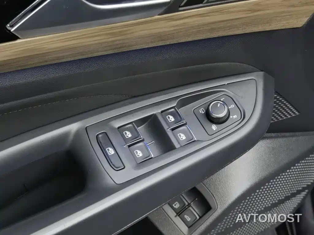 Volkswagen Passat New Energy 2020 430PHEV Hybrid Luxury (China VI) — фото 8